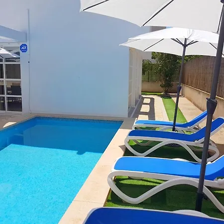 In Picafort, Nahe Playa De Muro, 4 X Schlafzimmer Mit Bad *