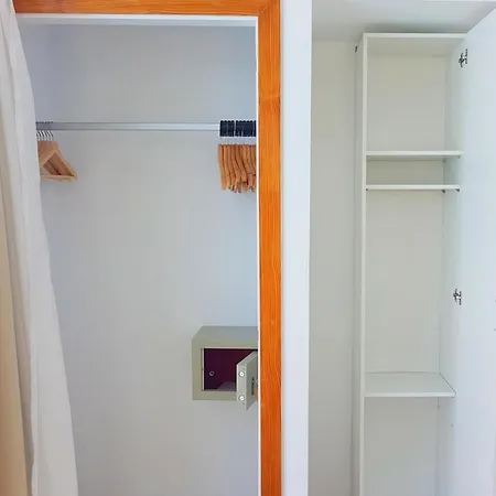 In Picafort, Nahe Playa De Muro, 4 X Schlafzimmer Mit Bad Semesterbostad