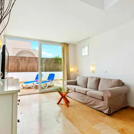 In Picafort, Nahe Playa De Muro, 4 X Schlafzimmer Mit Bad בית נופש