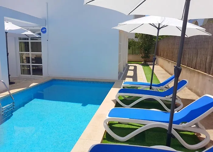 In Picafort, Nahe Playa De Muro, 4 X Schlafzimmer Mit Bad *