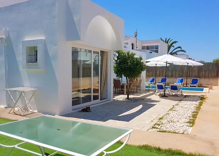 In Picafort, Nahe Playa De Muro, 4 X Schlafzimmer Mit Bad *