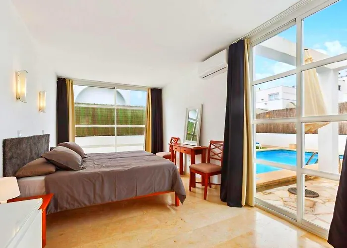 度假居 In Picafort, Nahe Playa De Muro, 4 X Schlafzimmer Mit Bad 坎皮卡福特